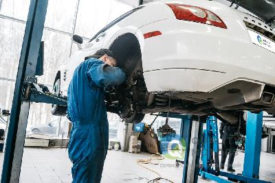 Диагностика ходовой части Mitsubishi Colt (Митсубиси Колт) в Москве | Цена в автосервисе Mitsubishi