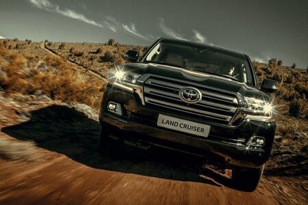Toyota Land Cruiser 200 и Volkswagen Touareg – у кого надежнее АКПП